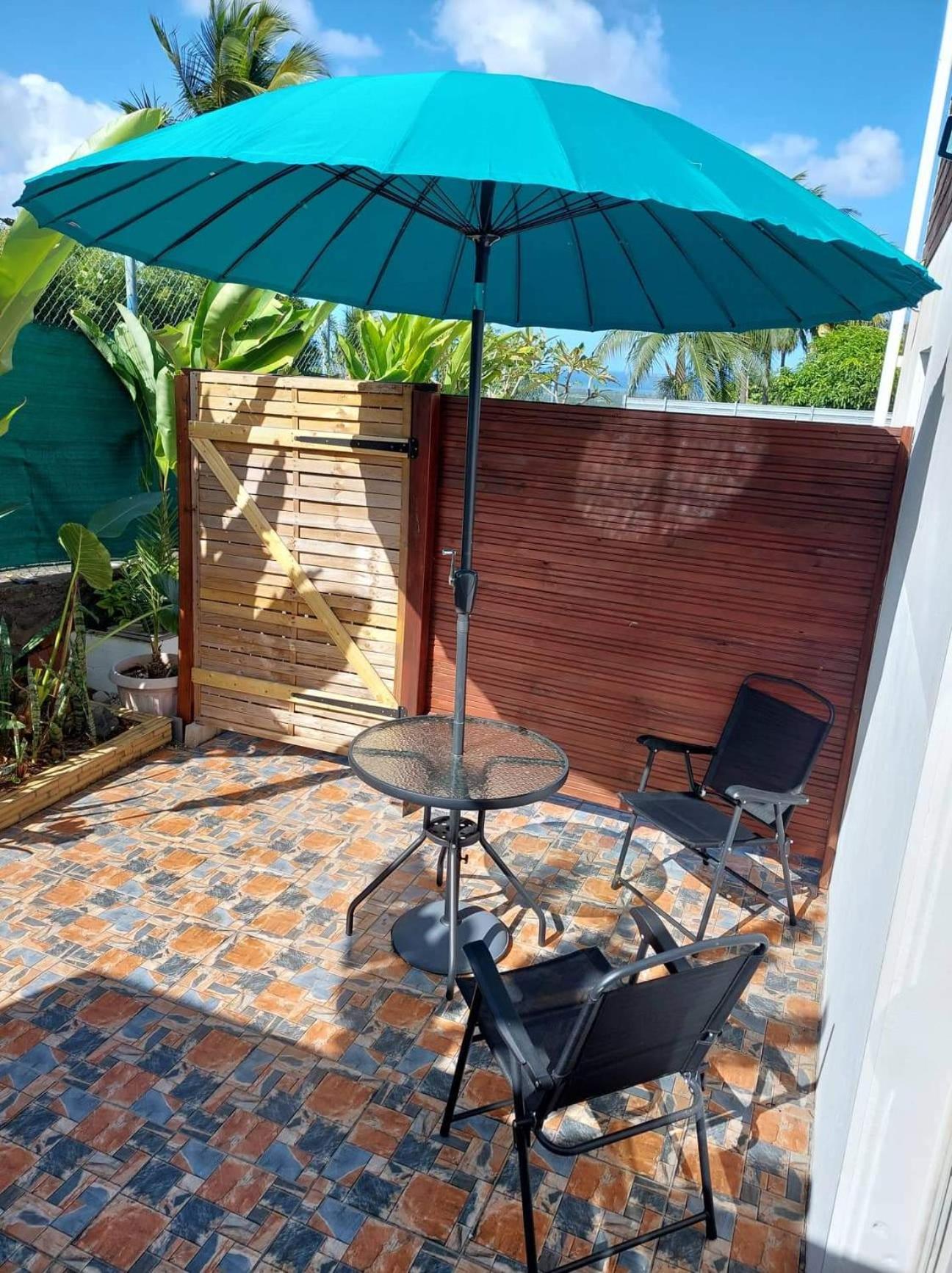 Ti Coin Tranquille Apartment L'Etang-Sale Exterior photo